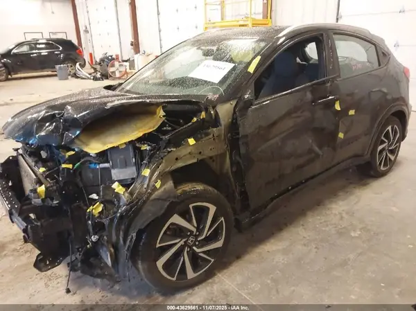 3CZRU6H10KG725490 2019 HONDA HR-V - Image 2