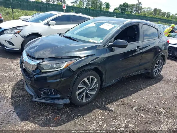 3CZRU6H10KG726154 2019 HONDA HR-V - Image 2