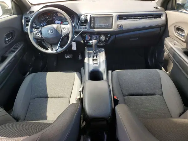 3CZRU6H10KM702597 2019 HONDA HR-V - Image 8