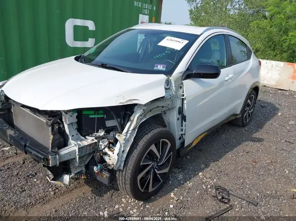 3CZRU6H10KM702924 2019 HONDA HR-V - Image 2