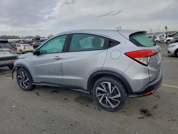 3CZRU6H10KM728892 2019 HONDA HR-V - Image 2