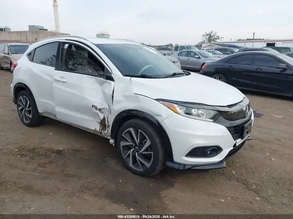 3CZRU6H10KM734062 2019 HONDA HR-V - Image 1