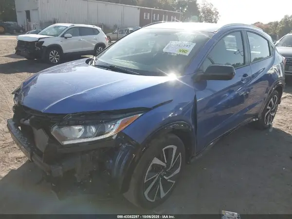 3CZRU6H10KM741657 2019 HONDA HR-V - Image 2
