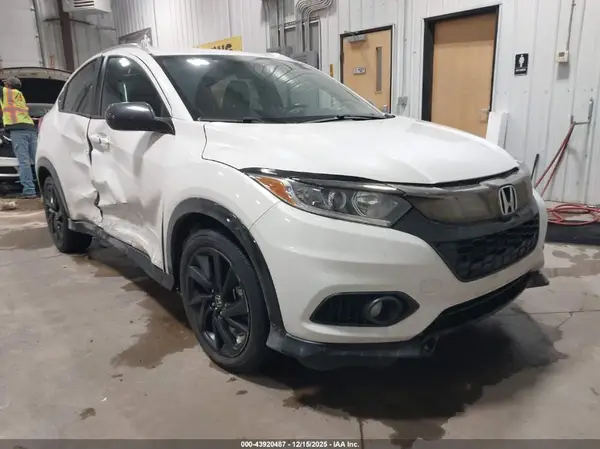 3CZRU6H10MM728572 2021 HONDA HR-V - Image 1