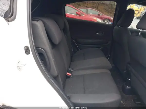 3CZRU6H10MM755576 2021 HONDA HR-V - Image 8