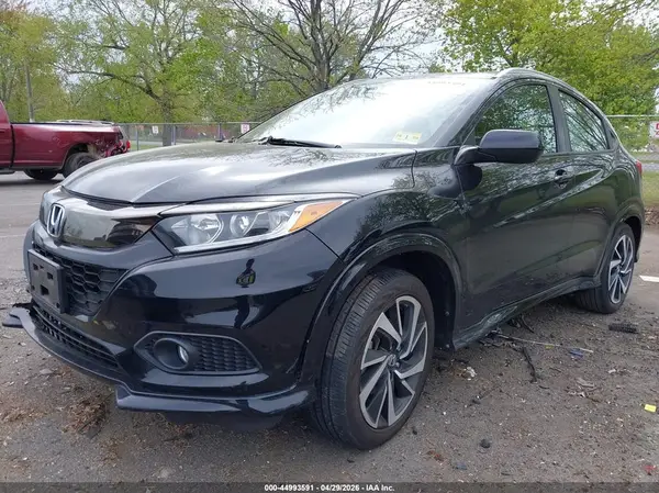 3CZRU6H11KG702493 2019 HONDA HR-V - Image 2
