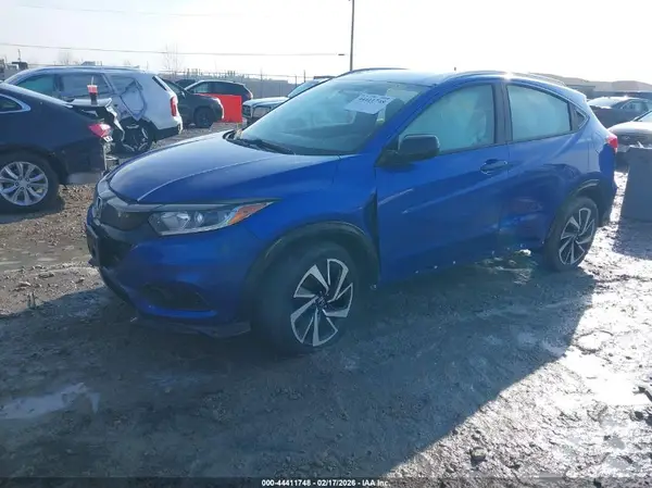 3CZRU6H11KG702557 2019 HONDA HR-V - Image 2