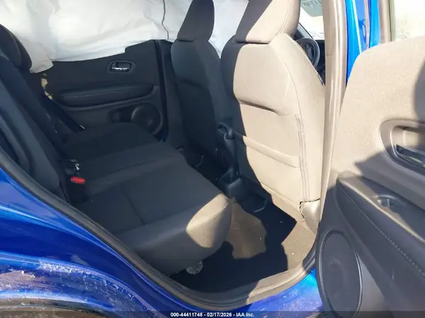 3CZRU6H11KG702557 2019 HONDA HR-V - Image 8