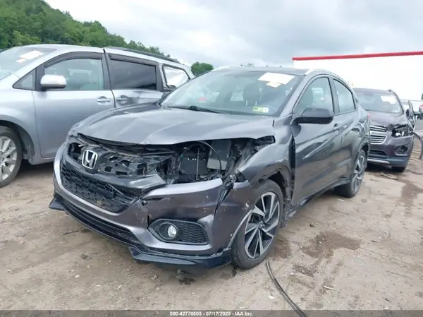3CZRU6H11KG702929 2019 HONDA HR-V - Image 2