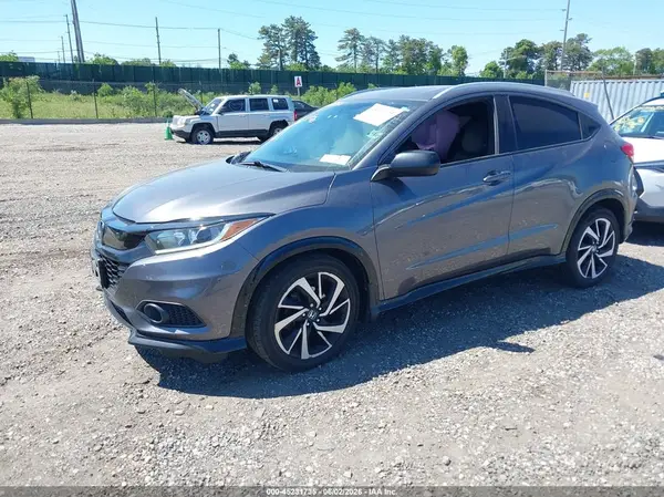 3CZRU6H11KG718452 2019 HONDA HR-V - Image 2