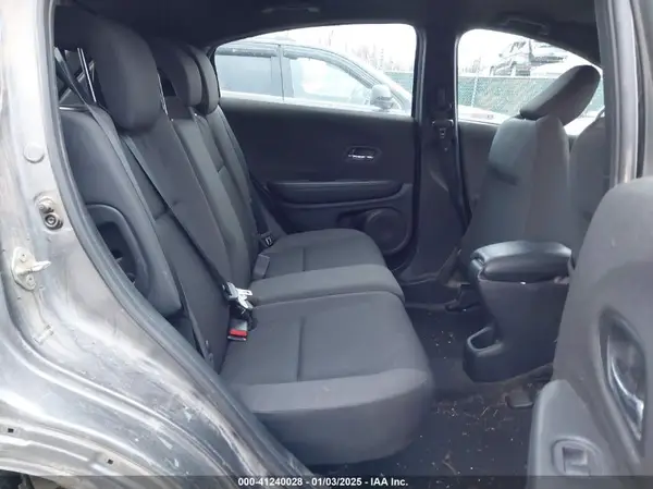 3CZRU6H11KG725644 2019 HONDA HR-V - Image 8