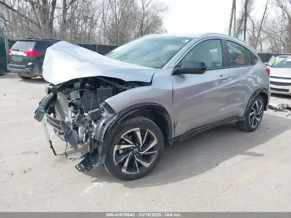 3CZRU6H11KG733047 2019 HONDA HR-V - Image 2