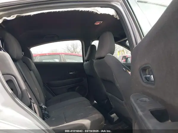 3CZRU6H11KG733047 2019 HONDA HR-V - Image 8