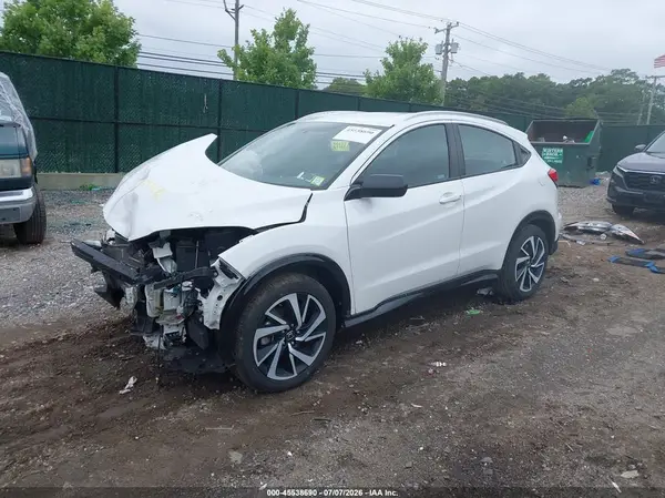 3CZRU6H11KM702642 2019 HONDA HR-V - Image 2