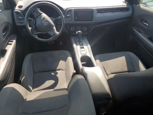 3CZRU6H11KM702852 2019 HONDA HR-V - Image 8