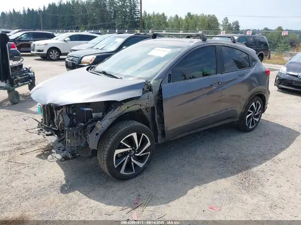 3CZRU6H11KM743353 2019 HONDA HR-V - Image 2