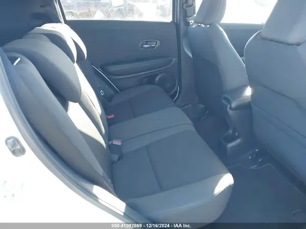 3CZRU6H11MM714146 2021 HONDA HR-V - Image 8