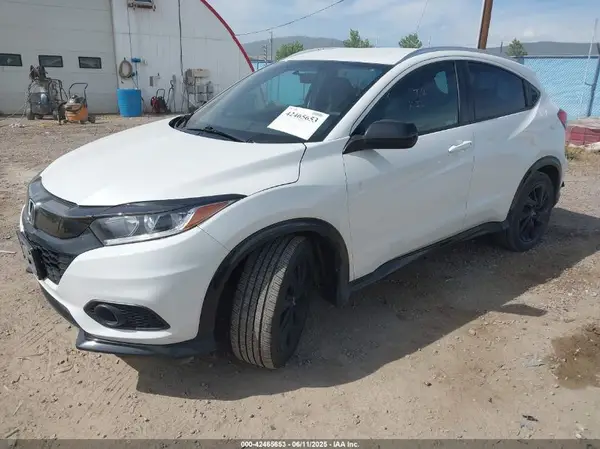 3CZRU6H11MM727513 2021 HONDA HR-V - Image 2