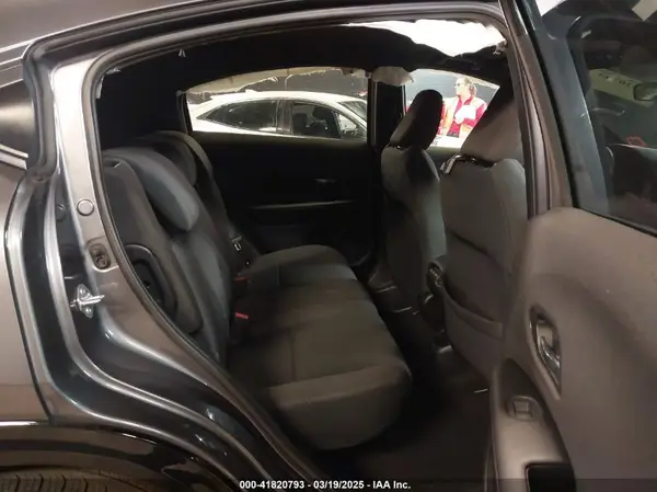 3CZRU6H11MM740973 2021 HONDA HR-V - Image 8