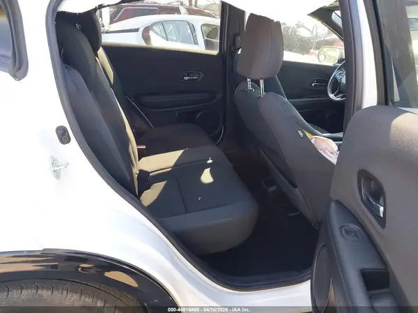 3CZRU6H11MM754677 2021 HONDA HR-V - Image 8