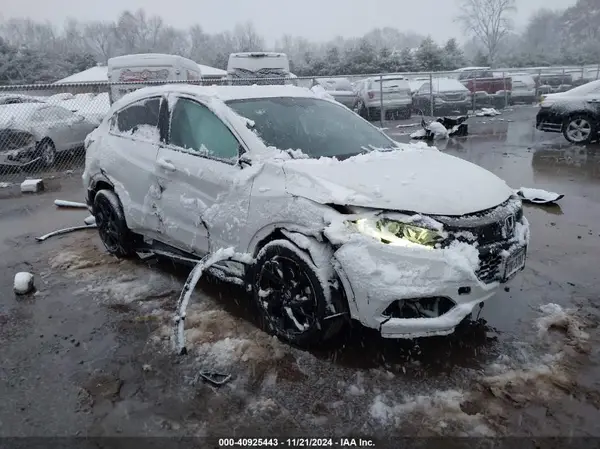 3CZRU6H11NM751070 2022 HONDA HR-V - Image 1