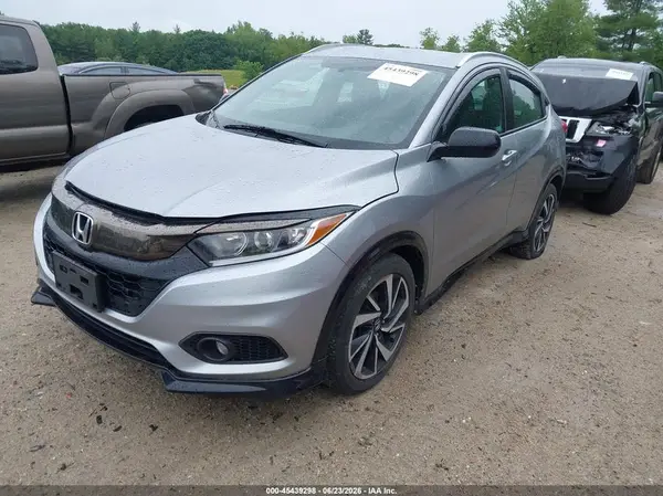 3CZRU6H12KG701501 2019 HONDA HR-V - Image 2
