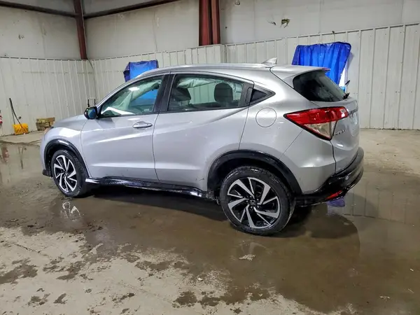 3CZRU6H12KG703071 2019 HONDA HR-V - Image 2