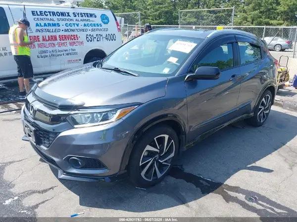 3CZRU6H12KG703426 2019 HONDA HR-V - Image 2