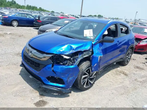 3CZRU6H12KG713664 2019 HONDA HR-V - Image 2