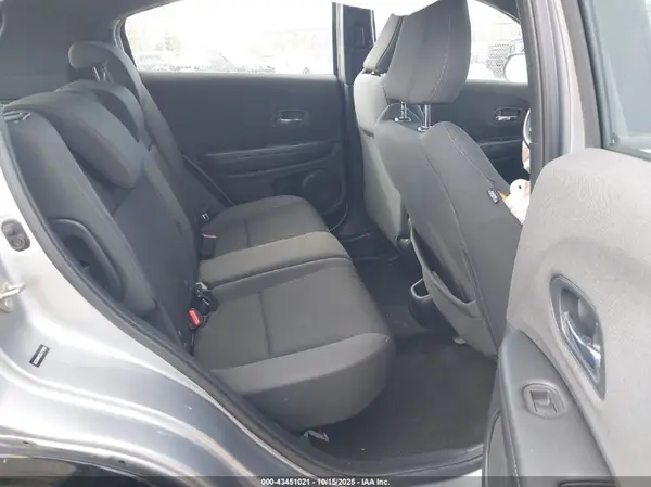 3CZRU6H12KG715639 2019 HONDA HR-V - Image 8