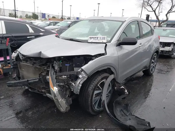 3CZRU6H12KG728424 2019 HONDA HR-V - Image 2