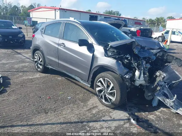 3CZRU6H12KM736685 2019 HONDA HR-V - Image 1