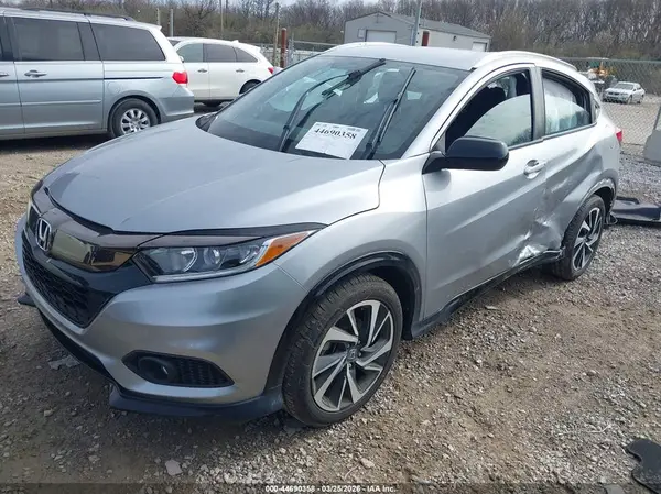 3CZRU6H12KM741059 2019 HONDA HR-V - Image 2