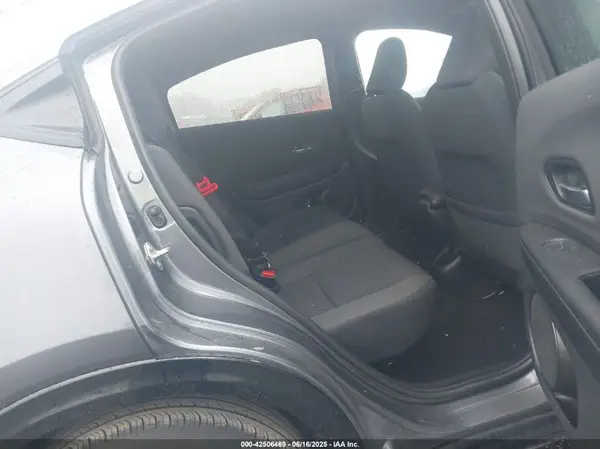 3CZRU6H12MM708565 2021 HONDA HR-V - Image 8