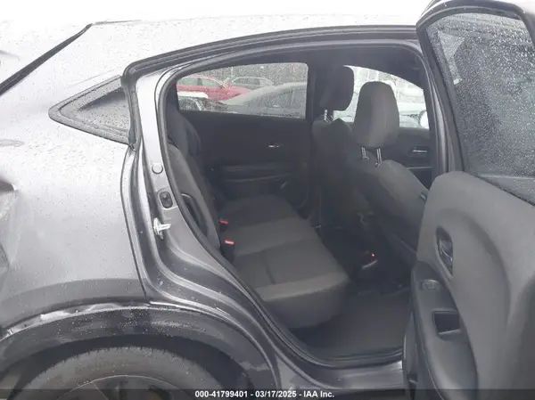 3CZRU6H12MM749374 2021 HONDA HR-V - Image 8