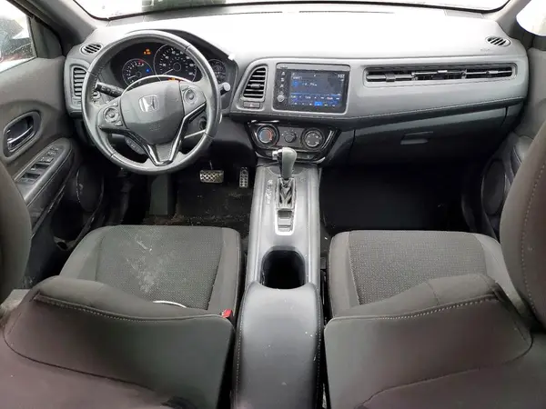 3CZRU6H13KG700695 2019 HONDA HR-V - Image 8