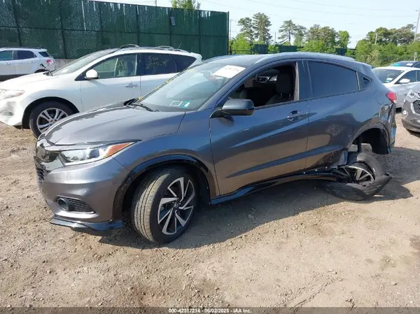 3CZRU6H13KG705072 2019 HONDA HR-V - Image 2