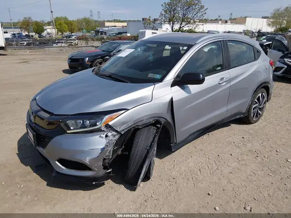 3CZRU6H13KG708859 2019 HONDA HR-V - Image 2