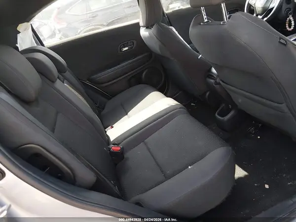 3CZRU6H13KG708859 2019 HONDA HR-V - Image 8