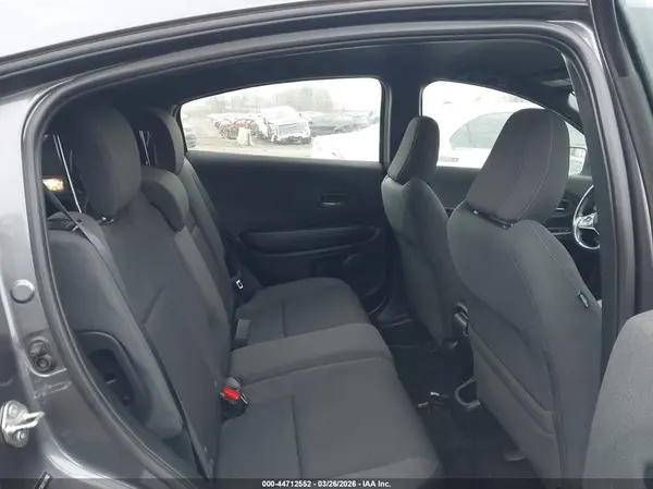 3CZRU6H13KG713902 2019 HONDA HR-V - Image 8