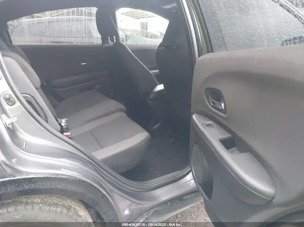 3CZRU6H13KG714922 2019 HONDA HR-V - Image 8