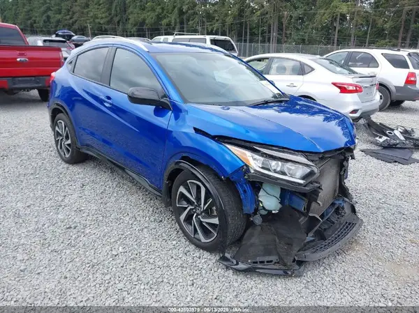3CZRU6H13KG715679 2019 HONDA HR-V - Image 1
