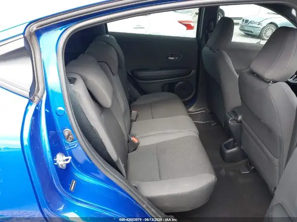3CZRU6H13KG715679 2019 HONDA HR-V - Image 8