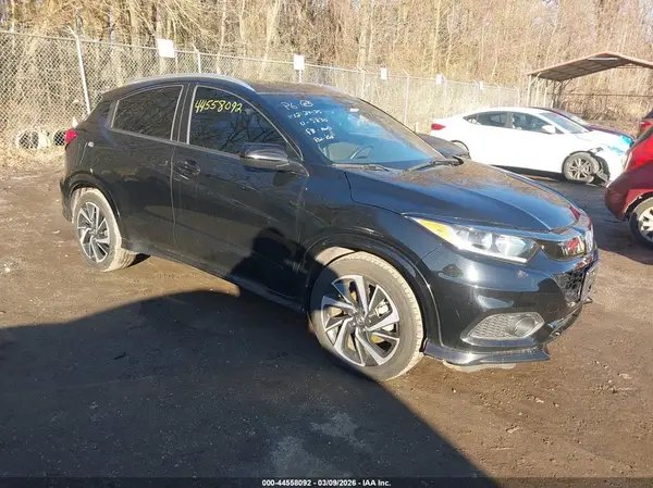 3CZRU6H13KG715830 2019 HONDA HR-V - Image 1