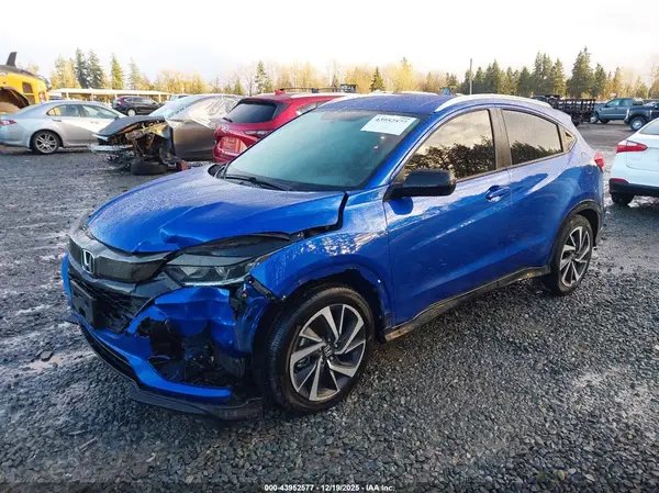 3CZRU6H13KG716203 2019 HONDA HR-V - Image 2