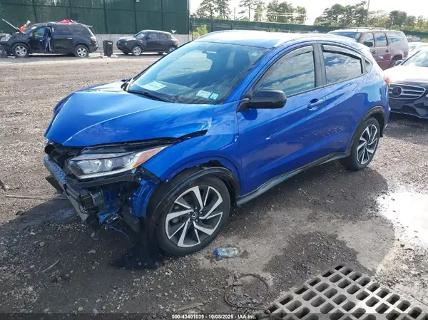 3CZRU6H13KG718064 2019 HONDA HR-V - Image 2