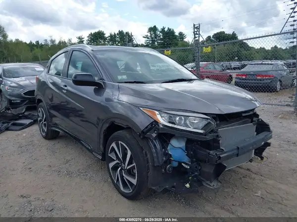 3CZRU6H13KG719974 2019 HONDA HR-V - Image 1