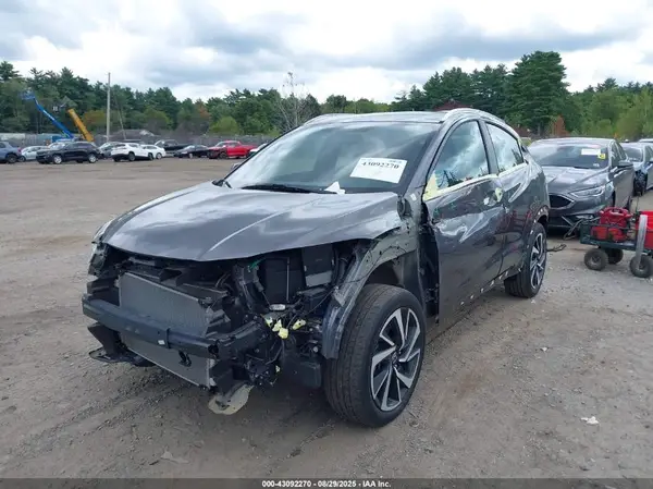 3CZRU6H13KG719974 2019 HONDA HR-V - Image 2