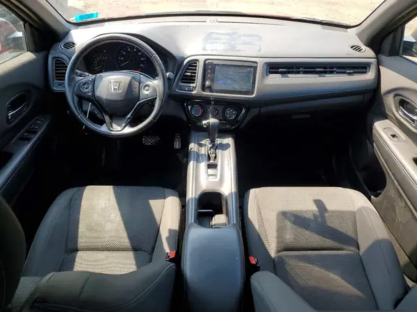 3CZRU6H13KG729260 2019 HONDA HR-V - Image 8