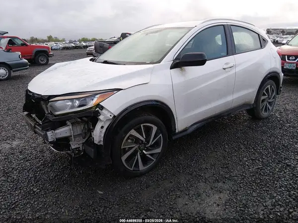 3CZRU6H13KM702593 2019 HONDA HR-V - Image 2